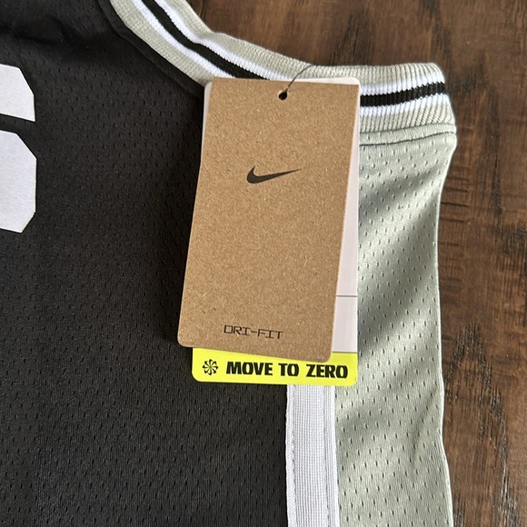 Victor Wembanyama official Away ROOKIE JERSEY Size Large 2 available - Picture 5 of 7